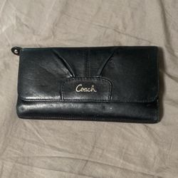Women’s Coach Wallet With Checkbook Holder