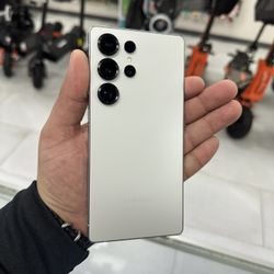 Galaxy S25 Ultra 5G Unlocked 256GB! $949 Cash Or Card!!