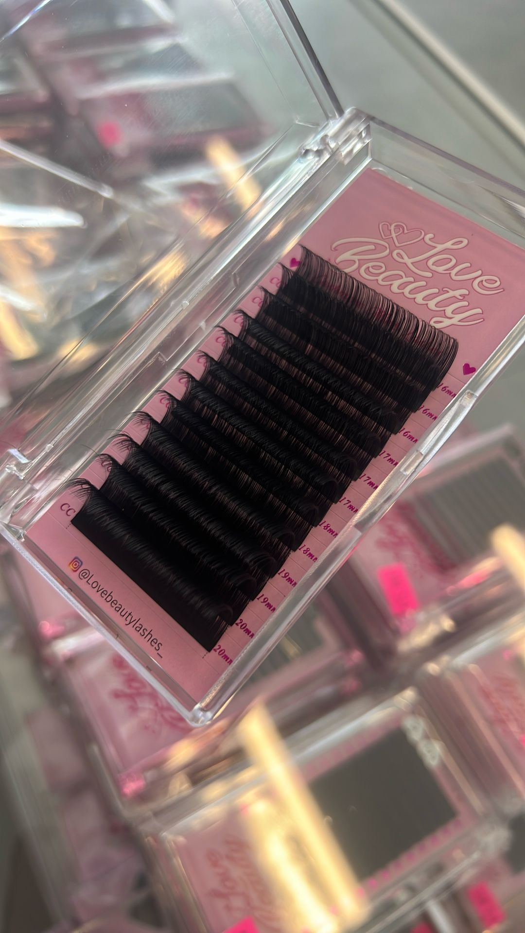 Lash trays
