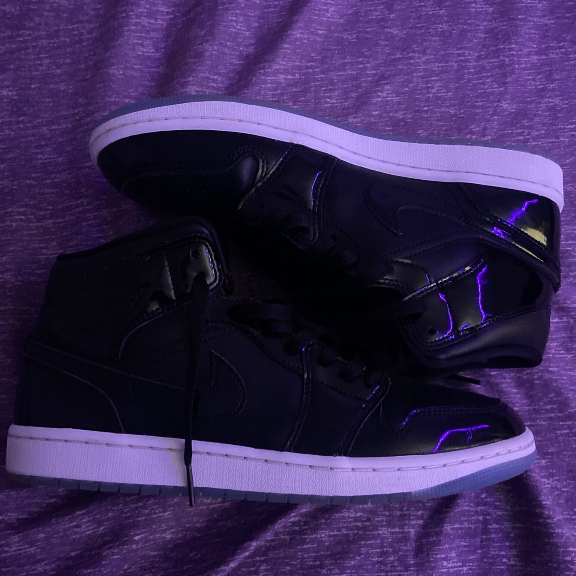 Air Jordan 1 Mid SE’ Space Jam 2023