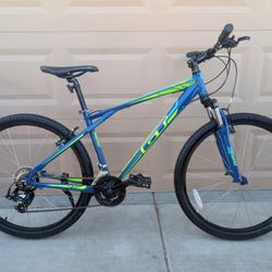 27.5 GT MENS MOUNTAIN BIKE. (M). ALUMINUM 21 SPEEDS. LIKE NEW 👌🏼