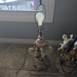 Vintage Italian Capodimonte Lamp