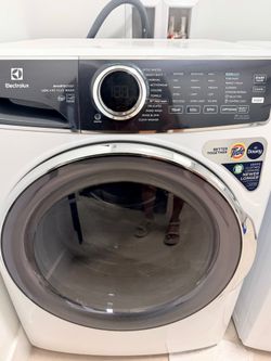 Electrolux SmartBoost Washer & LuxCare Dryer Set  excellent condition