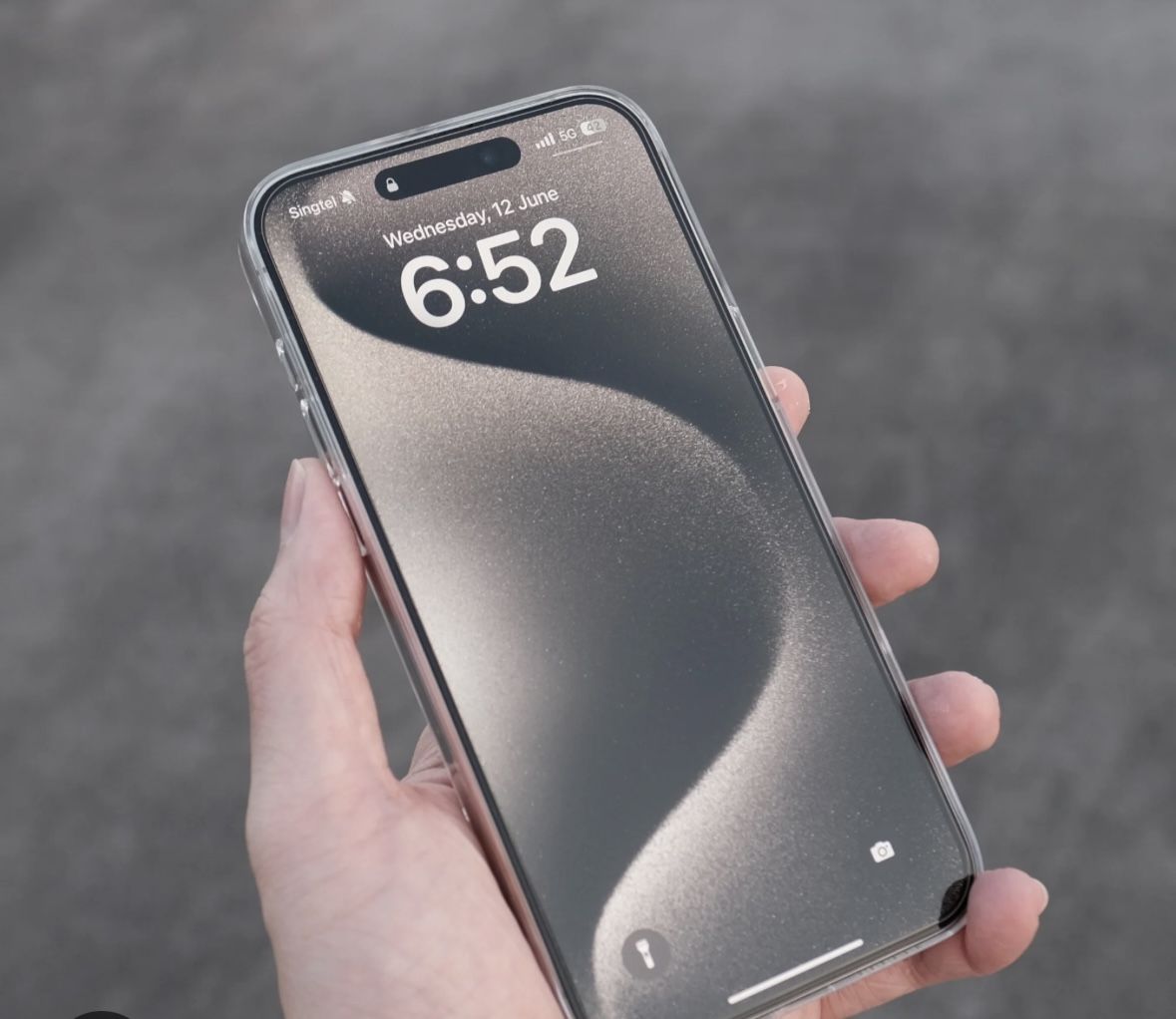 iPhone 16 Black