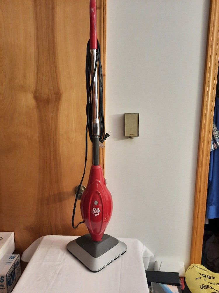 Dirt Devil Bare Floor Steam Cleaner