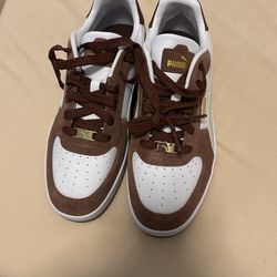 Pumas Tennis Shoes Size 9 For Men