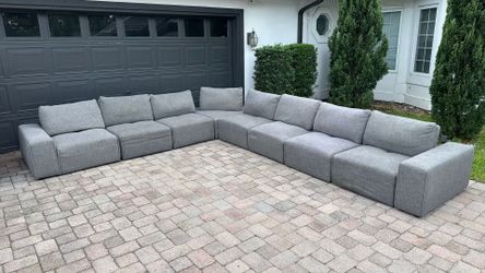 Sectional/Modular Sofa Rooms to go Laney Park Gray 8 Pieces DELIVERY AVAILABLE