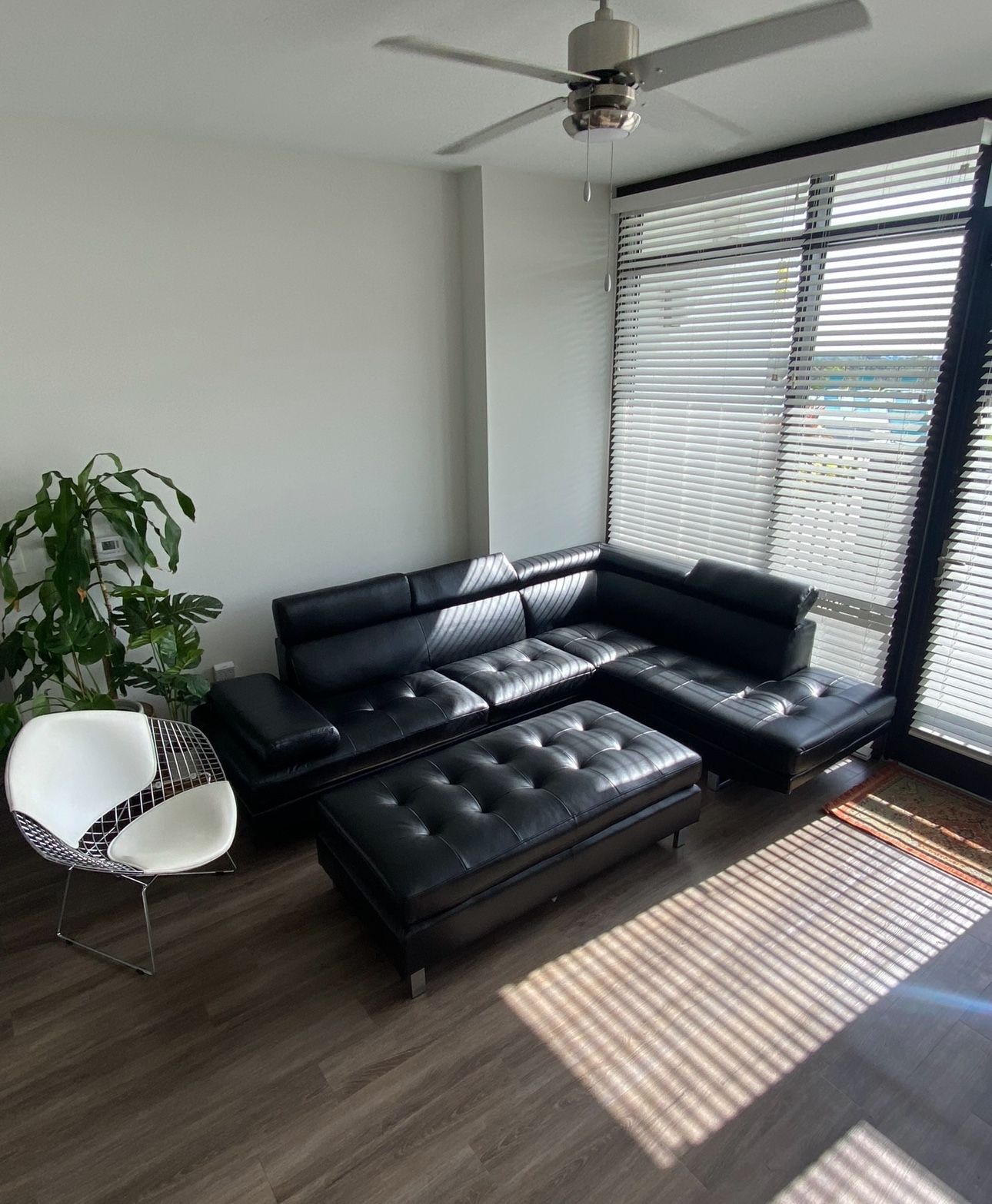 Modern Couch 400