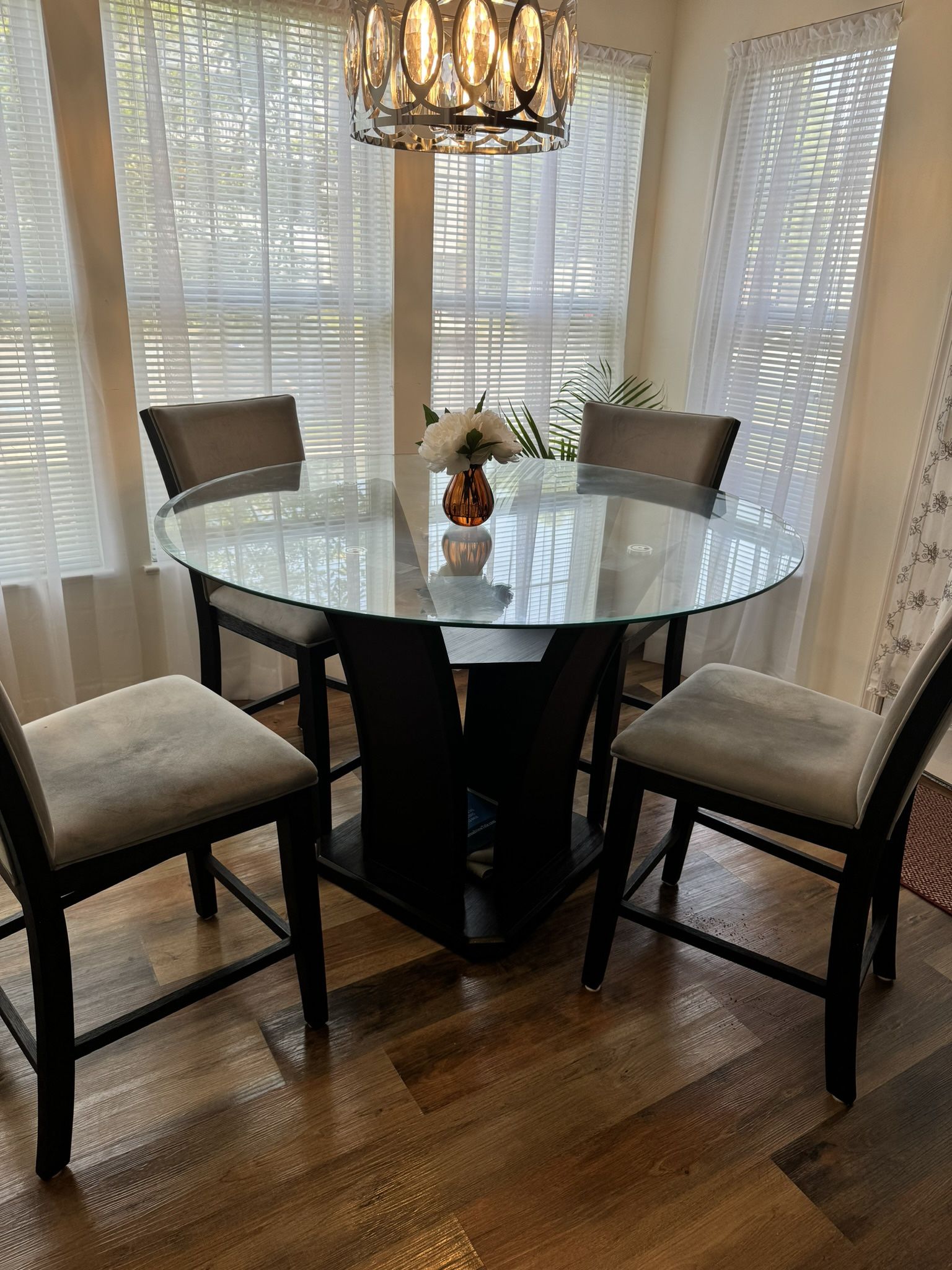 Glass Top Table With 4 Chairs
