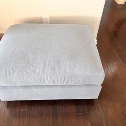 Pottery Barn Ottoman 