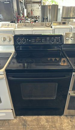 GE Electric Stove Black - GlassTop Large Capacity Oven
