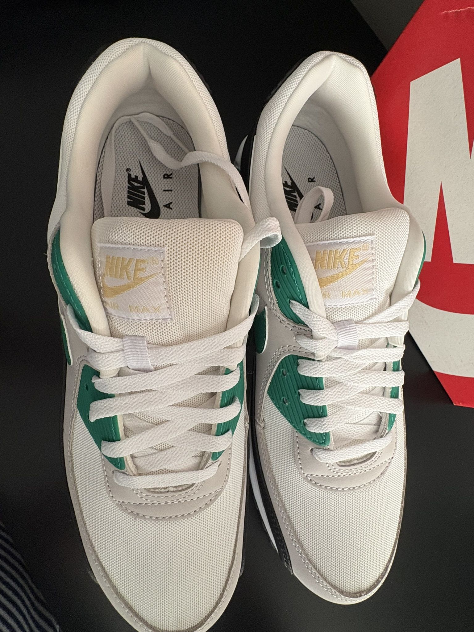 New Men’s Size 13 Air Max 90s