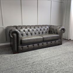 Amax Leather 7ft Weathered Pewter Gray Chesterfield Sofa - Excellent Condition - Free Delivery