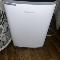 Frigidaire 10,000 BTU Portable Room Air Conditioner