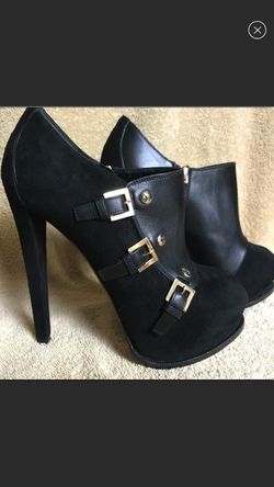 LOUIS VUITTON HEELED BOOTS