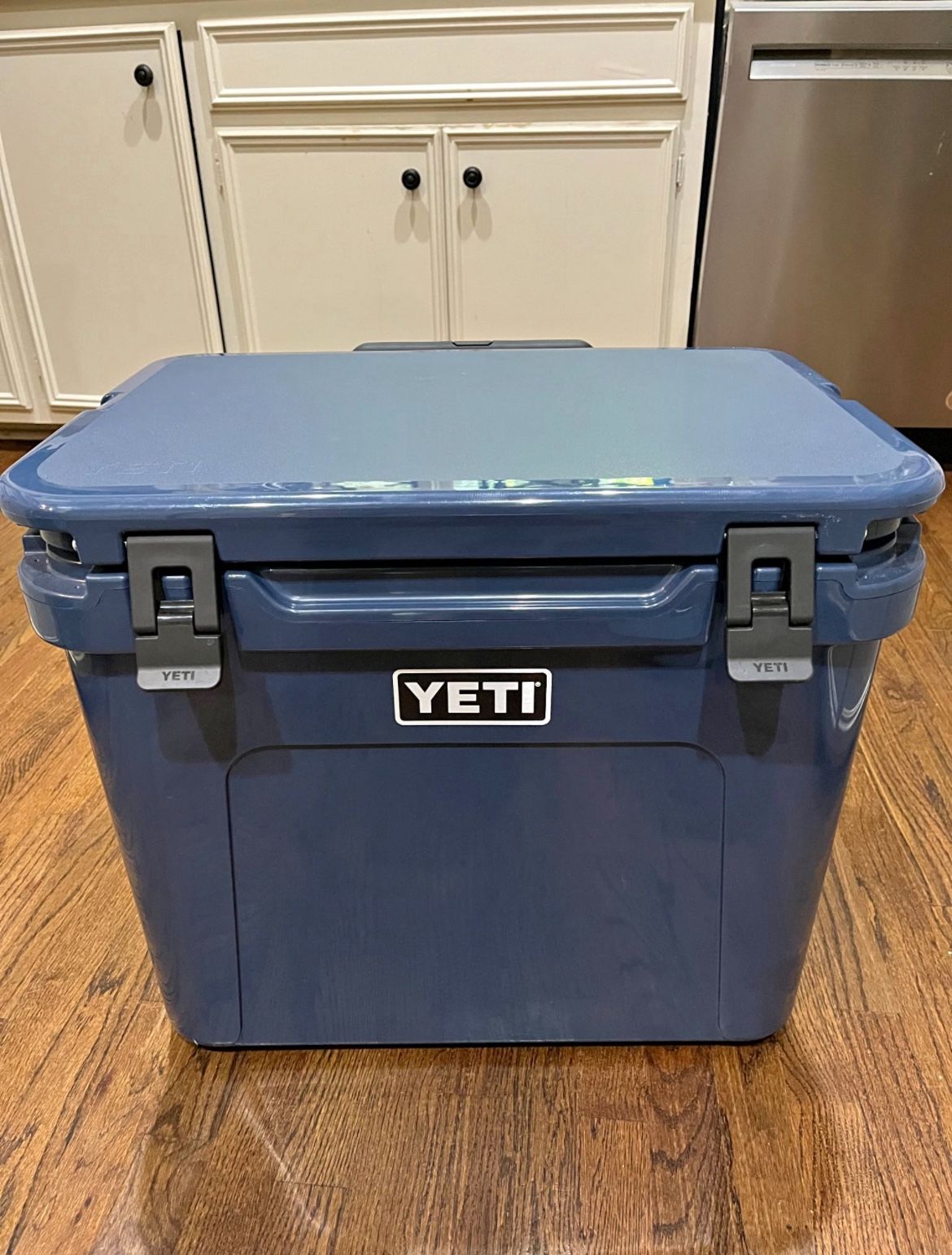 Yeti~Roadie~60~ice~cooler