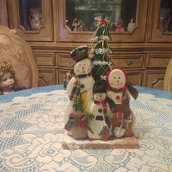 Snowman Family