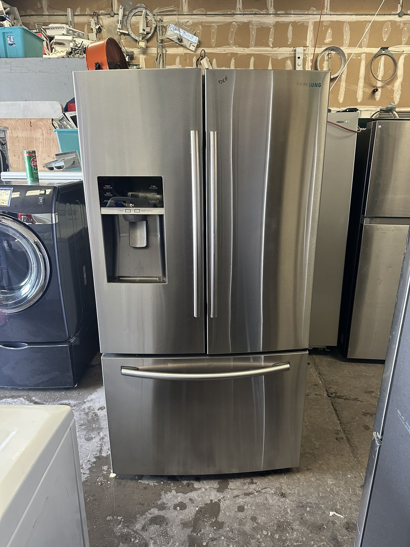 door in door Samsung 3 door fridge water and ice maker can deliver