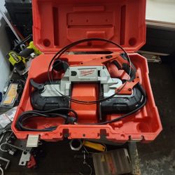 Milwaukee 11 Amp Deep Cut Band Saw with Hard Case