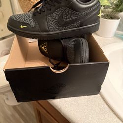 Jordan 1 Size 9.5 80$