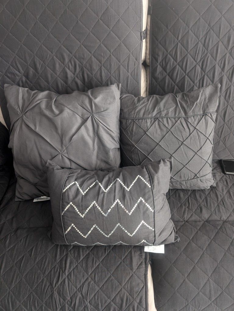 Black Throw Pillows