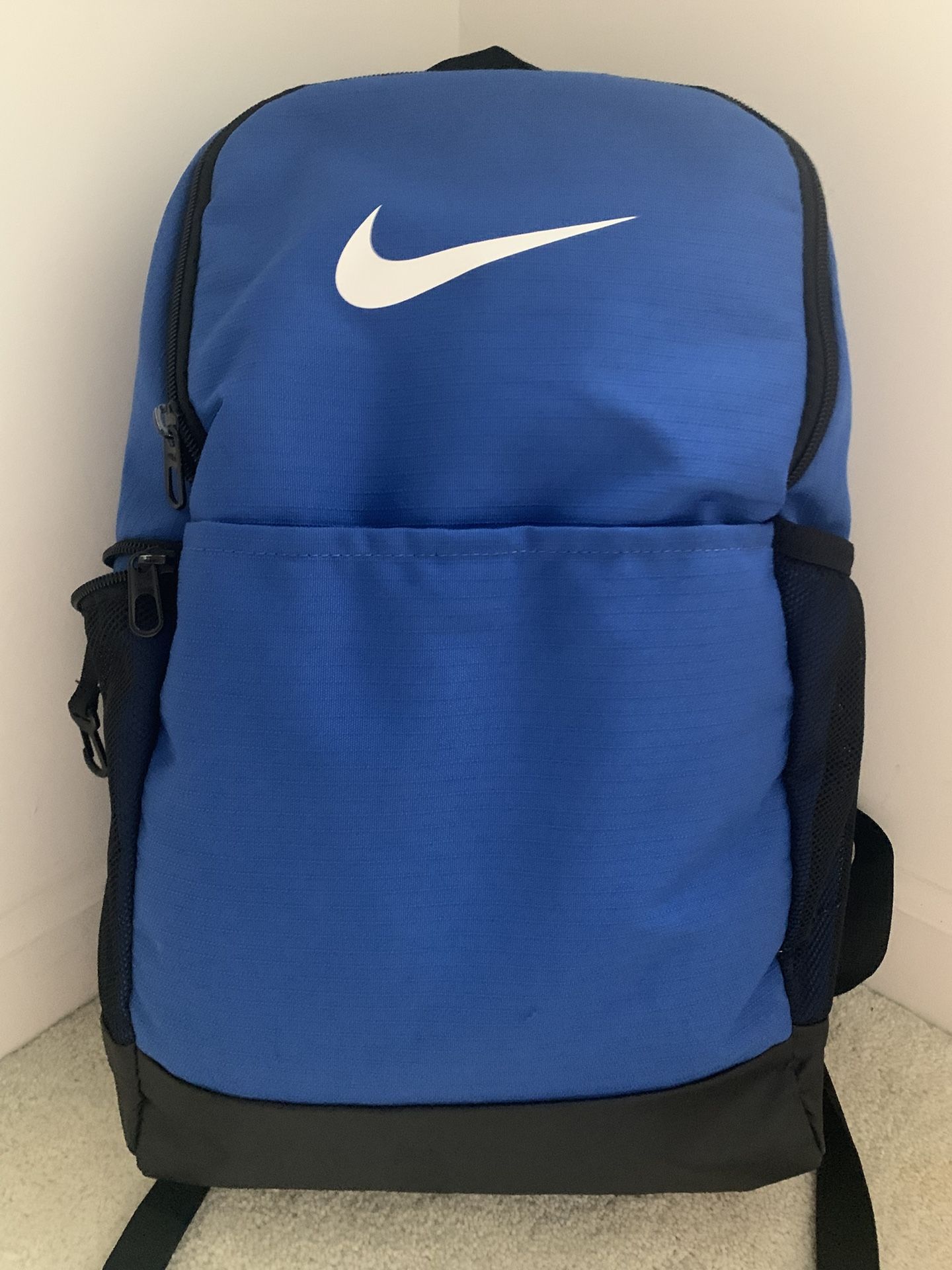 Nike Backpack Royal Blue Black 18x12x5” Brasilia Training School Gym Sports Travel Bag Laptop Sleeve Many Pockets Clean Excellent