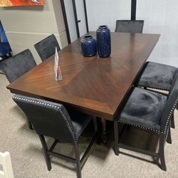 Take Home Pay Later Only $39 Down Payment 🌟 Counter Hight Dining Room Furniture Set Table And Bar Stools 