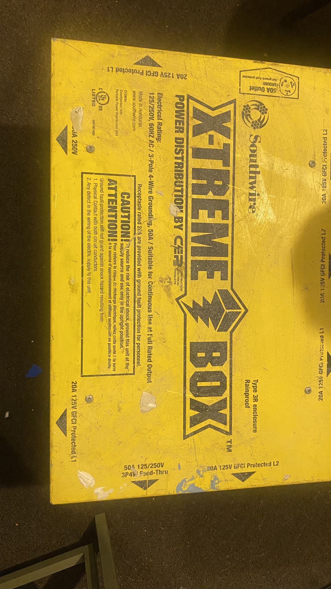 Xtreme Box, Power Fistribution.