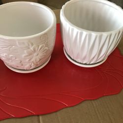 White Ceramic Pot with Drainage Hole And Saucer
