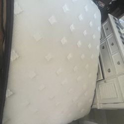 Mattress And Box Spring 