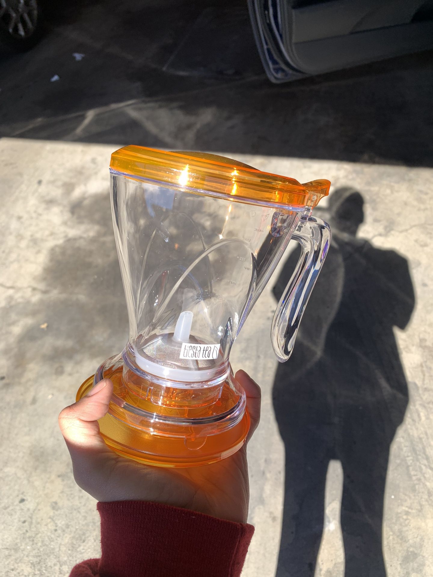 West Bend 2 Quart Iced Tea Maker for Sale in Long Beach, CA - OfferUp