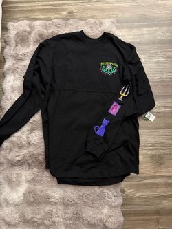 Disneyland brand new spirit jersey nwt glow in the dark size large men’s womens Halloween hocus pieces pocus  Sanderson sisters