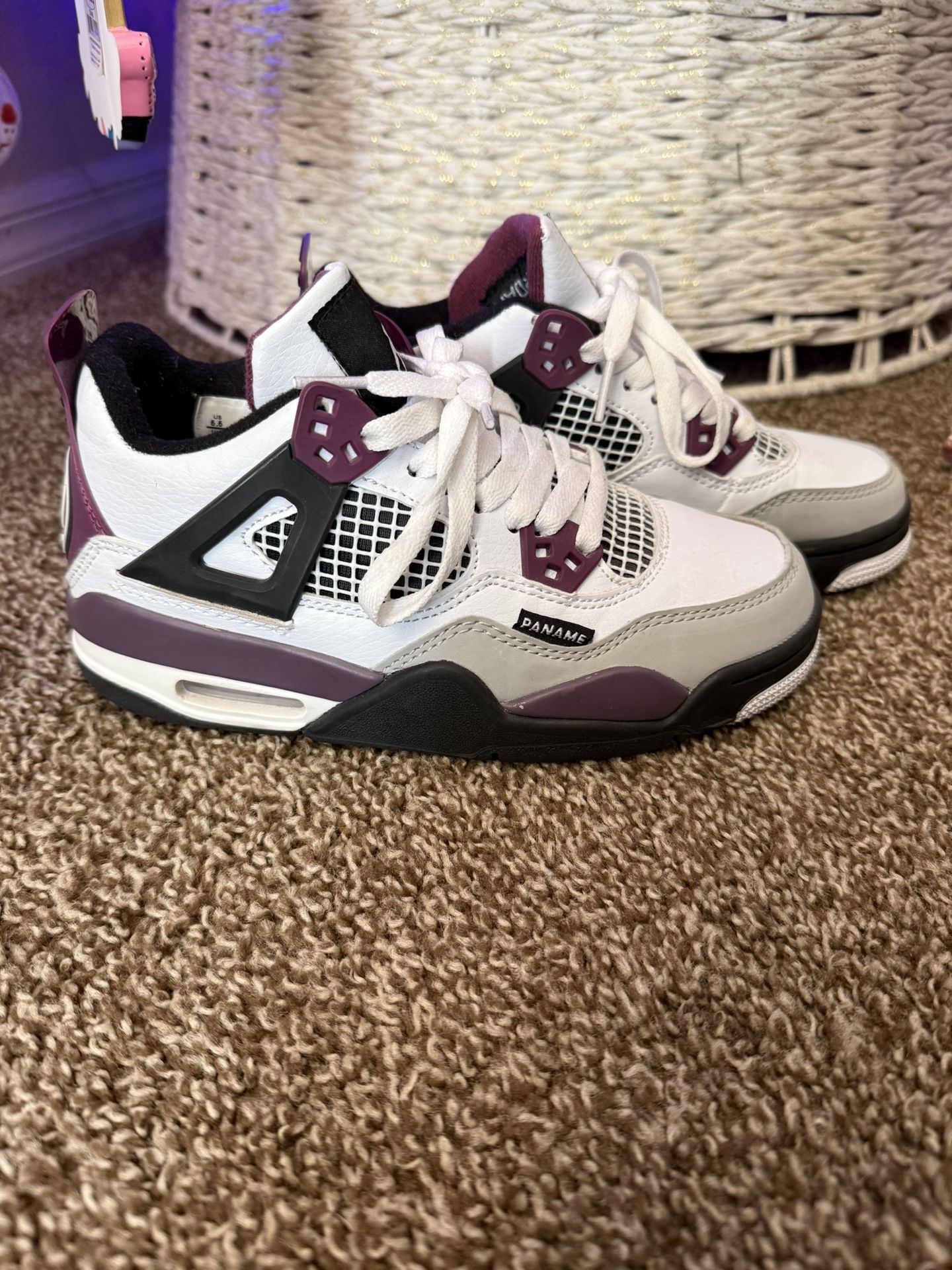 Jordan 4 Retro