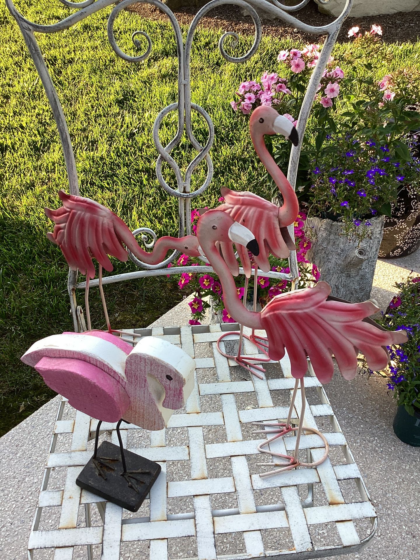 Set of 4 Flamingo Garden Decor (three metal that bobble, and one is wood)