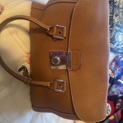 Dooney & Bourke 