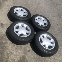 4 X 205/65r15 5x4.5 5x114.3 Stock Ford Mustang Civic Camry Sentra Altima rims Wheels With Tires