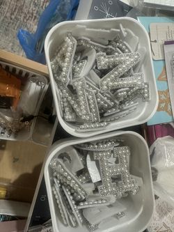 Self-adhesive letters