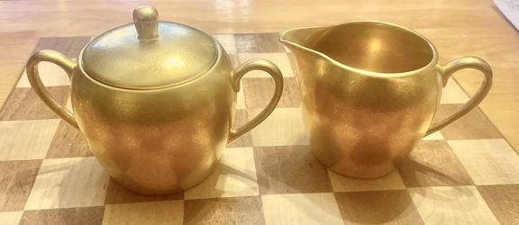 Pickard China 24 K Gold Rose Sugar bowl Lid and creamer