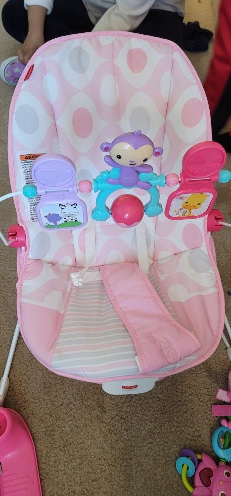 Baby Vibrating Bouncer Chair Used Twice Smoke Free And Pet Free Home 