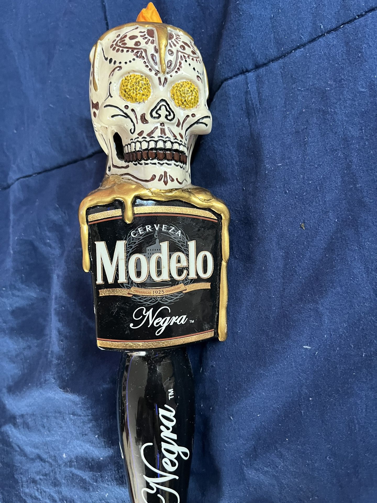Modelo Negro Beer Screw
