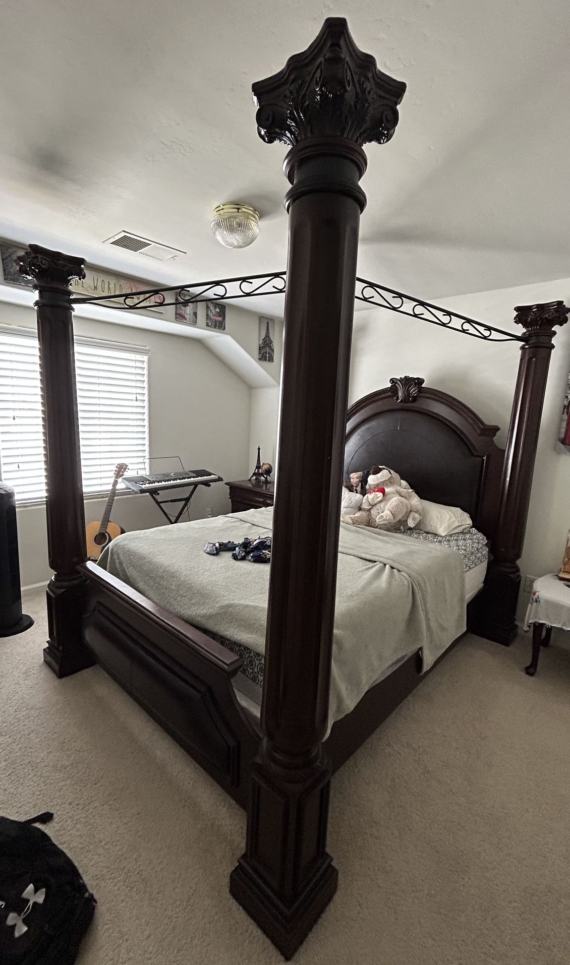 3 Piece Bed Set (Please Read Description)