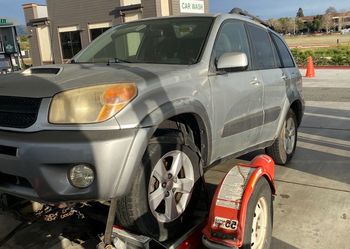 2004 Toyota rav4 parts or whole