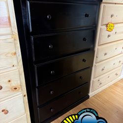 Black Jumbo Five Drawer Pinewood Dresser 