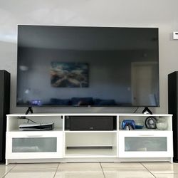 Polk Tower And Cent Channel Speakers