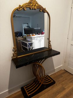 Gold/Black Modern Mirror and Table