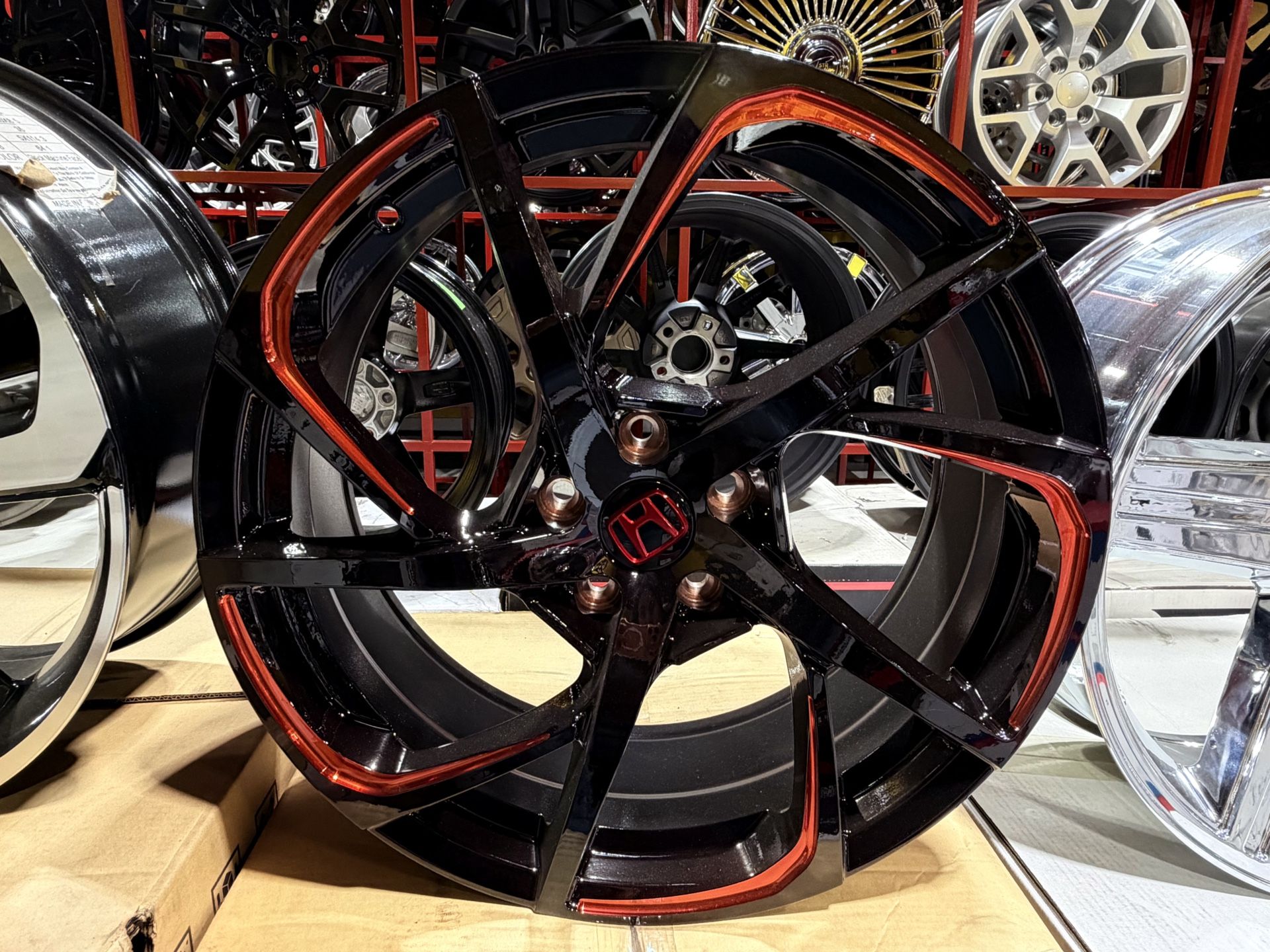 4 Set Rims Honda Black/Red (20x8)