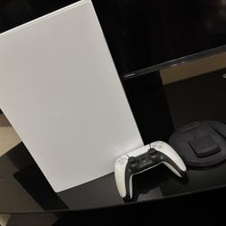 PS5 Launch edition, 55in flat screen 4k Samsung, TV stand
