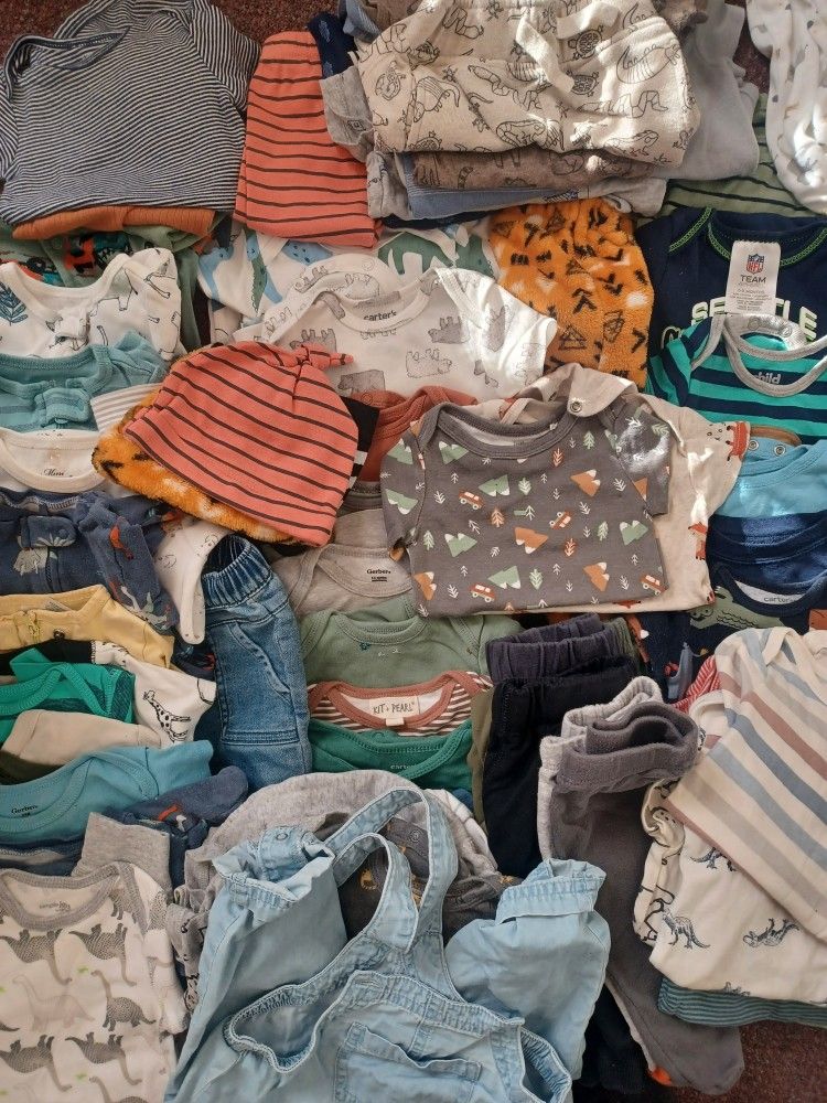 Baby CLOTHES 0-6 Months