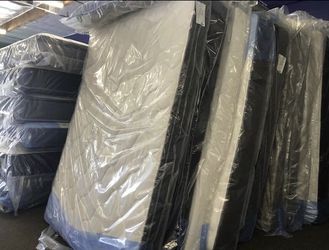 Twin mattress