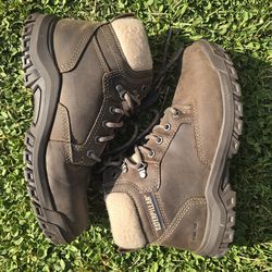 Catepillar boots, 7 5, See 2 pics